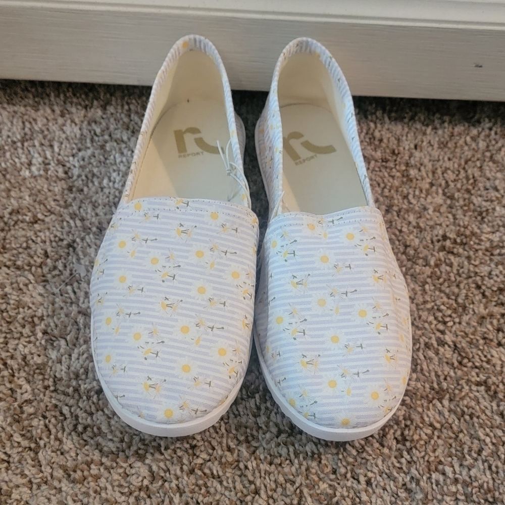 Floral slip-ons